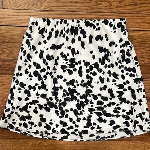 Stylish Black and White Skirt
